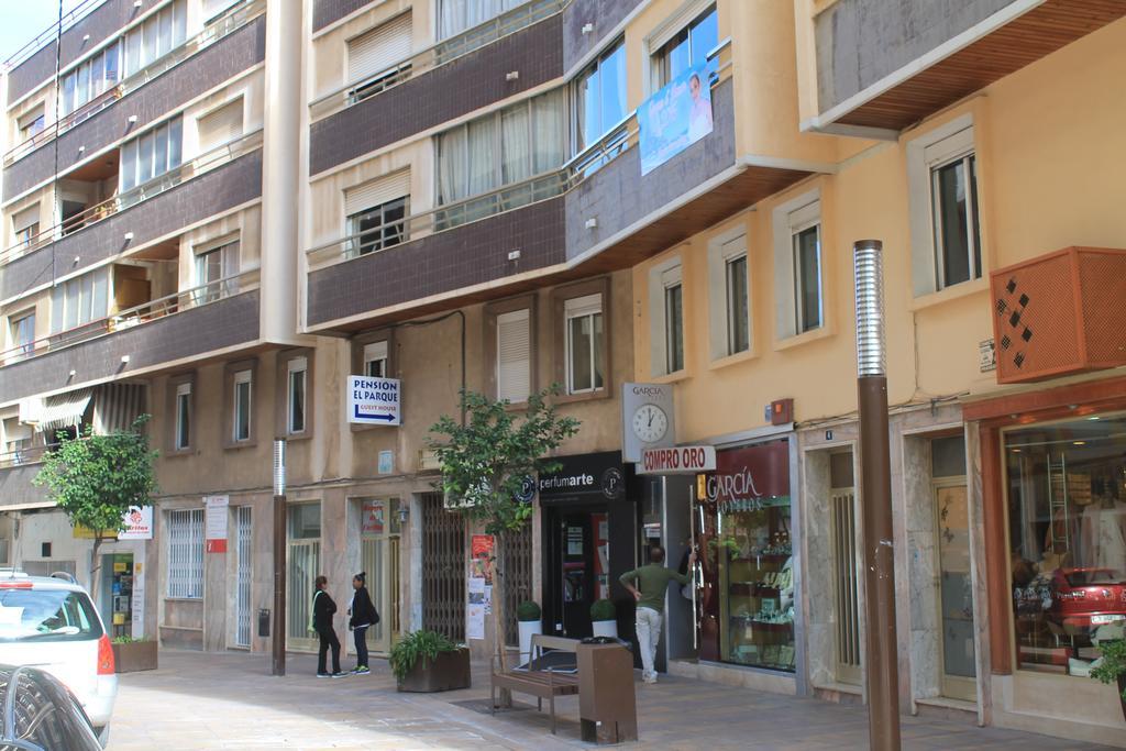 Pension El Parque Calpe Esterno foto